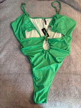 NWT PrettyLittleThing Plus Green Bead Detail Ruched Cut Out Swimsuit US Size 24